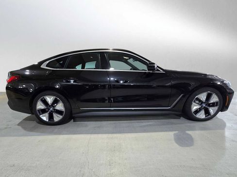 Used 2025 BMW i4 eDrive40 RWD image 2