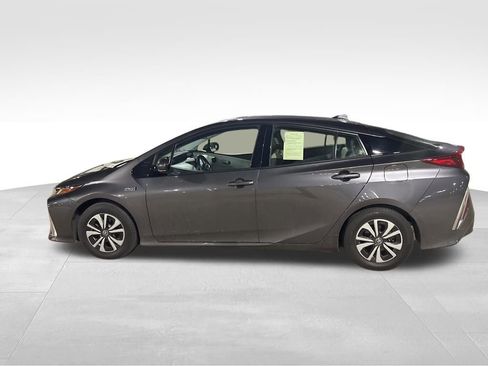 Used 2019 Toyota Prius Prime Premium image 7