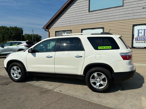 Used 2011 GMC Acadia SLE FWD image 8