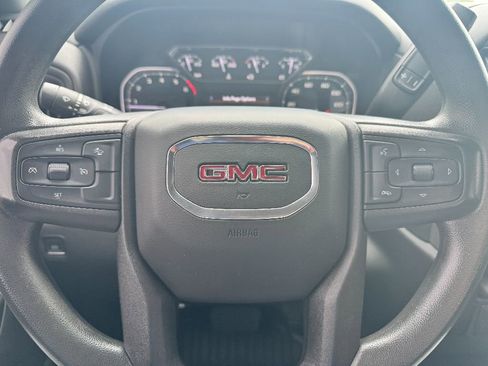 Used 2021 GMC Sierra 2500 4x4 Crew Cab w/ Convenience Package image 16