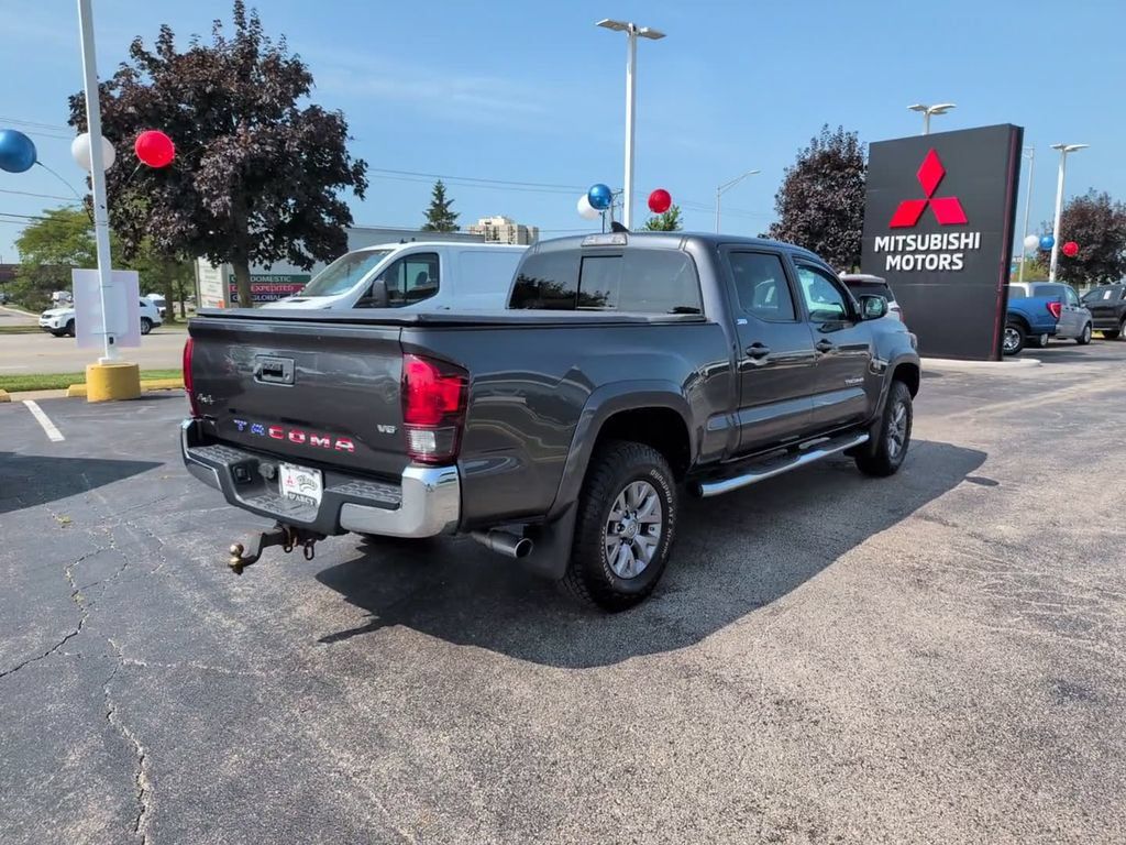 Used 2019 Toyota Tacoma SR5 AWD/4WD image 6