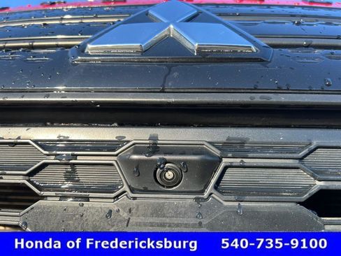 Used 2023 Mitsubishi Outlander SEL Black Edition image 10