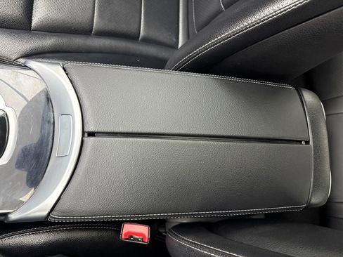 Used 2018 Mercedes-Benz C 300 Sedan image 32