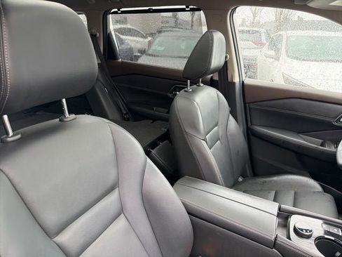 Used 2021 Nissan Rogue SL w/ Premium Package image 20