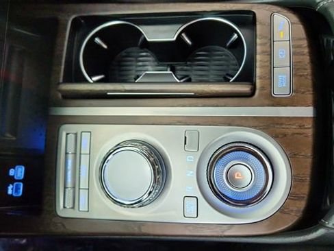 Used 2024 Genesis G80 image 51