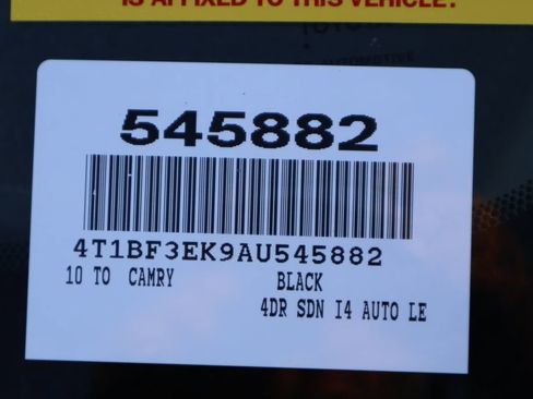 Used 2010 Toyota Camry LE image 6