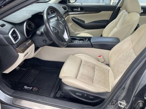Used 2016 Nissan Maxima Platinum image 17