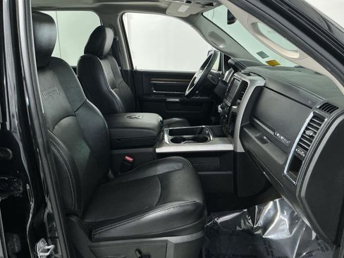 Used 2017 RAM 1500 Laramie w/ Convenience Group AWD/4WD image 28