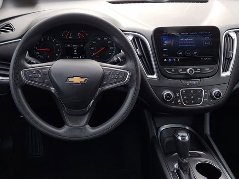 Used 2020 Chevrolet Malibu LT image 31