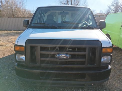 Used 2012 Ford E-350 and Econoline 350 Extended Super Duty w/ PWR Group RWD image 2