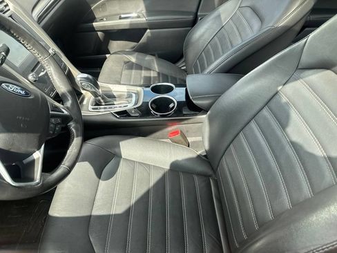 Used 2013 Ford Fusion SE FWD image 7