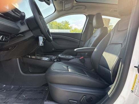 New 2025 Ford Mustang Mach-E Premium image 18