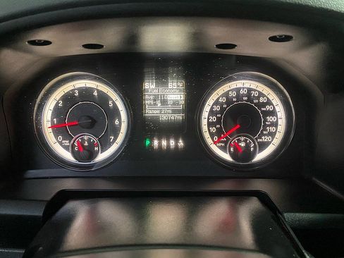 Used 2015 RAM 1500 Express image 18