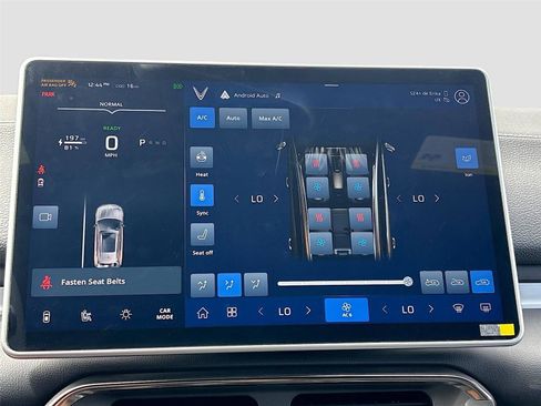 New 2025 VinFast VF 8 Plus image 16