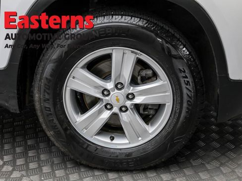 Used 2020 Chevrolet Trax LT w/ LT Convenience Package image 30