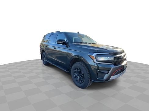 Used 2023 Ford Expedition Timberline image 3