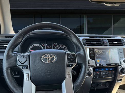 Used 2023 Toyota 4Runner Limited AWD/4WD image 4