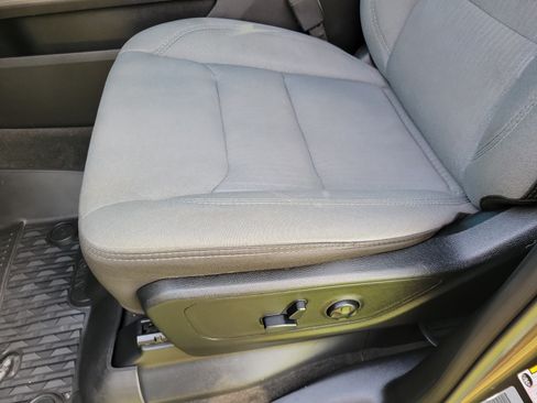 Used 2020 RAM 1500 Big Horn AWD/4WD image 10