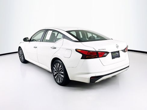 Used 2025 Nissan Altima 2.5 SV image 5