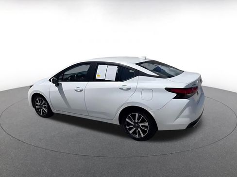 Used 2025 Nissan Versa SV image 10