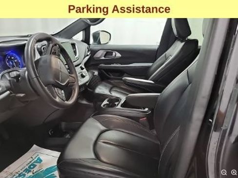 Used 2023 Chrysler Pacifica Touring-L w/ S Appearance Package AWD/4WD image 13