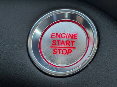 Certified 2025 Acura RDX w/ Technology Package image 38