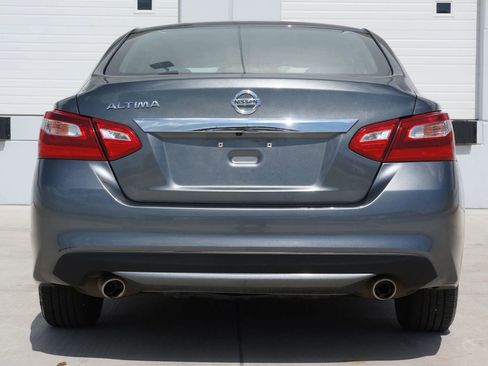 Used 2017 Nissan Altima 2.5 S w/ Power Driver Seat Package FWD image 9