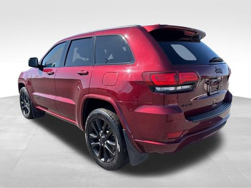 Used 2019 Jeep Grand Cherokee Altitude image 5