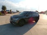 Used 2023 Volkswagen Tiguan SE image 3