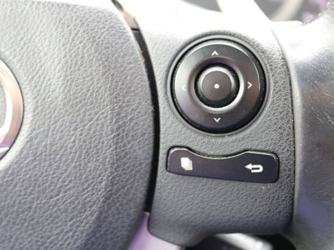 Used 2016 Lexus IS 200t image 17