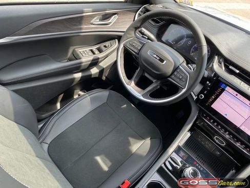 New 2026 Jeep Grand Cherokee Altitude AWD/4WD image 21
