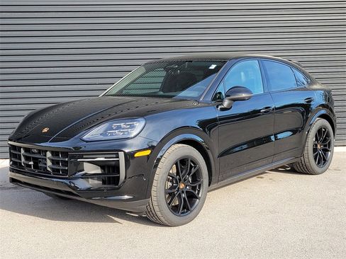 New 2026 Porsche Cayenne Coupe image 1