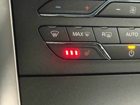 Certified 2020 Ford Edge SEL w/ Convenience Package image 33