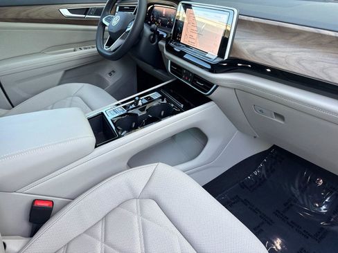 New 2026 Volkswagen Atlas SE AWD/4WD image 16