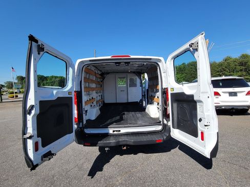 Used 2015 Ford Transit 250 130 Low Roof w/ Exterior Upgrade Package RWD image 18