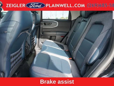 Used 2023 Ford Bronco Sport Outer Banks w/ Tech Package AWD/4WD image 11