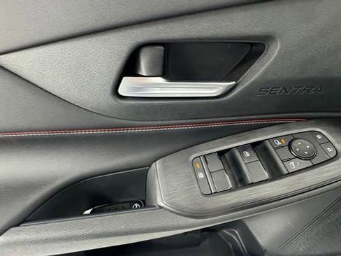 New 2026 Nissan Sentra SR FWD image 18