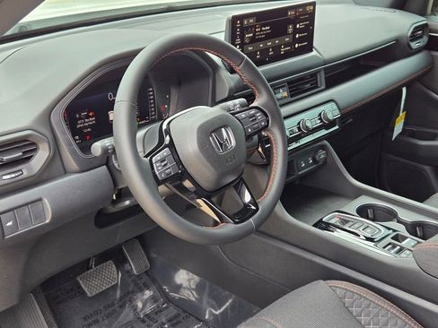 New 2026 Honda Pilot Sport image 10