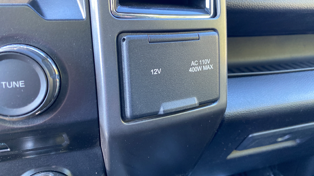 Used 2017 Ford F150 XLT w/ Equipment Group 302A Luxury AWD/4WD image 38