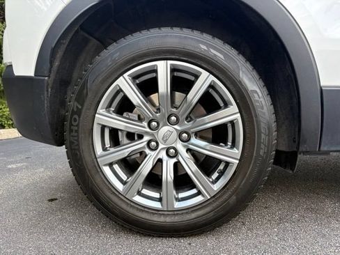 Used 2021 Cadillac XT4 Premium Luxury w/ Cold Weather Package FWD image 15