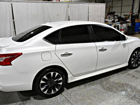 Used 2017 Nissan Sentra SR FWD image 7