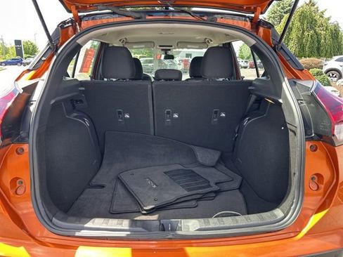 Used 2023 Nissan Kicks SR FWD image 18