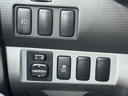 Used 2012 Toyota Tacoma PreRunner w/ SR5 Pkg RWD image 30