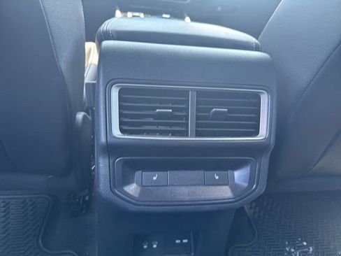 Used 2024 Volkswagen Atlas Cross Sport SEL Premium R-Line AWD/4WD image 18