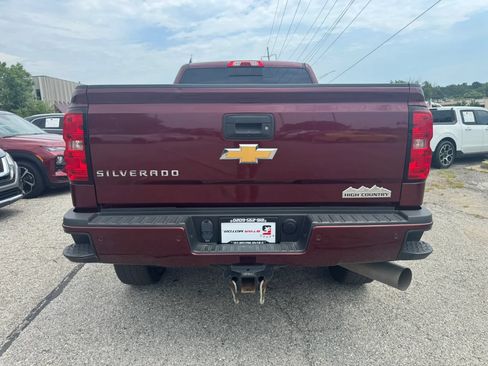 Used 2016 Chevrolet Silverado 2500 High Country w/ Duramax Plus Package AWD/4WD image 4