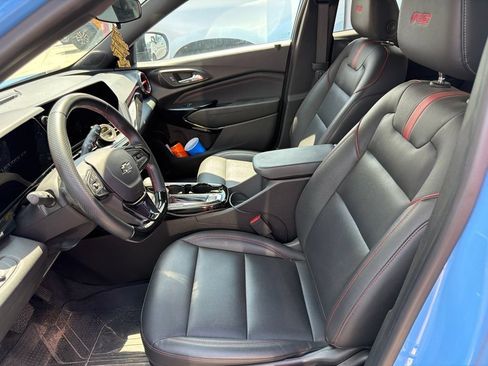 Used 2024 Chevrolet Trax RS w/ Driver Confidence Package FWD image 2