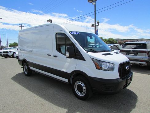 Used 2024 Ford Transit 250 148 Medium Roof RWD image 2