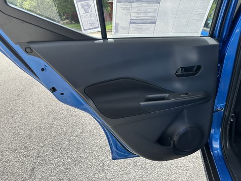 New 2025 Nissan Kicks Play S image 21