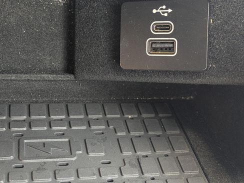 Used 2025 Lincoln Navigator Reserve AWD/4WD image 26