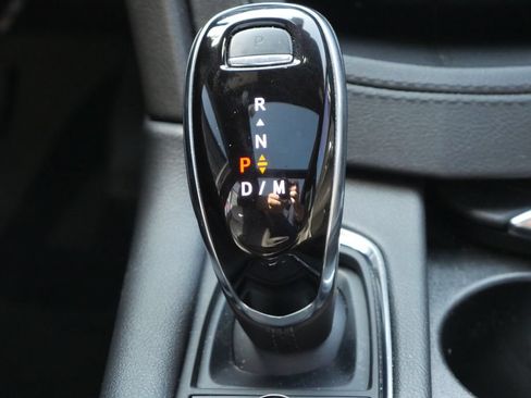 Used 2022 Cadillac XT5 Premium Luxury FWD image 23